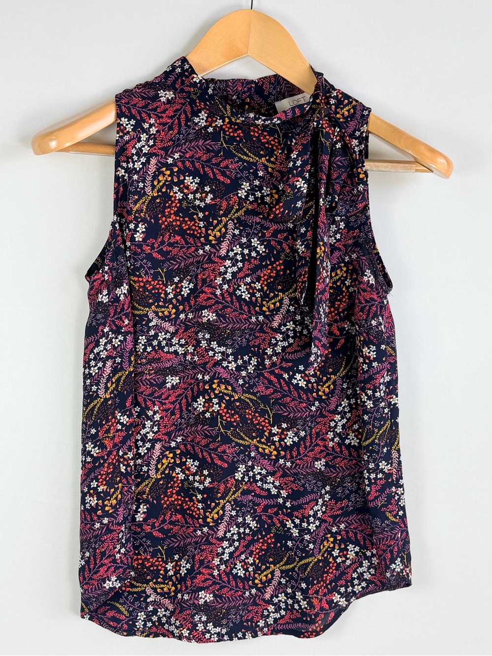 LOFT Outlet Petite Floral Tie Neck Blouse XXS Navy Sleeveless High Neck NWT